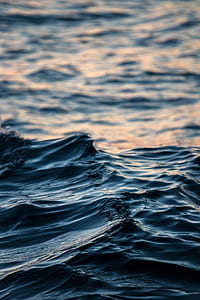 water ripple at daytime thumbnail