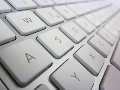 white computer keyboard thumbnail