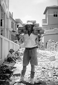 Builder in Tel Aviv in Israel thumbnail