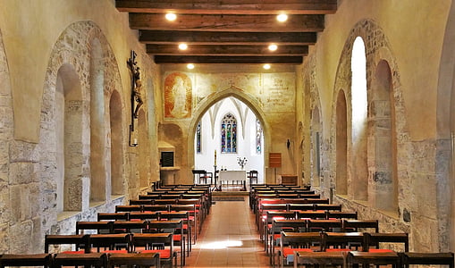 wooden pew chairs inside church thumbnail