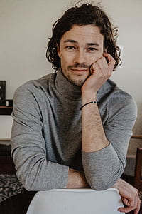 portrait photo of man thumbnail