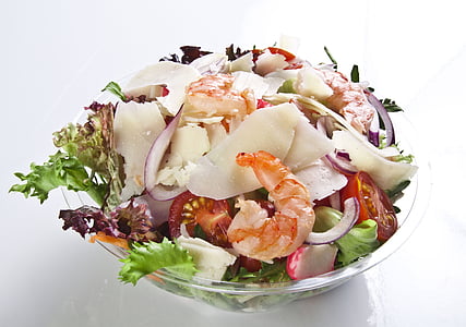 vegetable salad with shrimp thumbnail