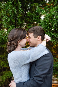 man and woman hugging each other thumbnail