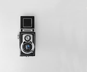 gray and black land camera thumbnail