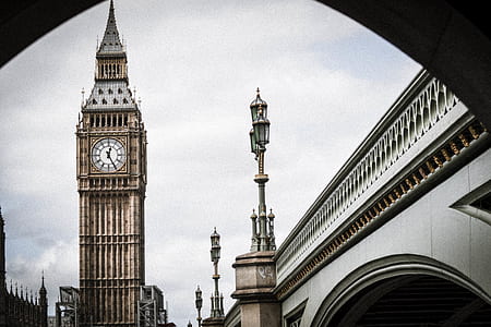 Big Ben beside tower bridge thumbnail