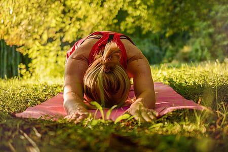 woman doing yoga outdoor thumbnail
