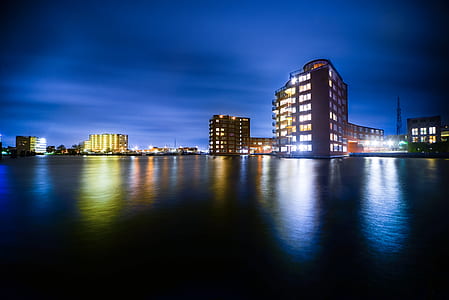 Buildings Beside Body Of Water thumbnail