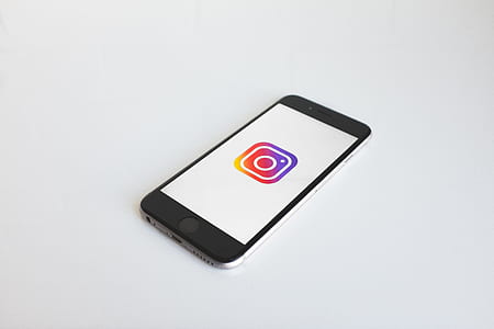 space gray iPhone 6 on white surface thumbnail