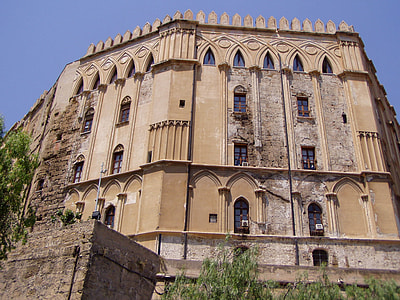 Palermo palazzo normanni thumbnail