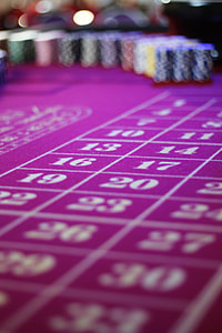 poker table thumbnail