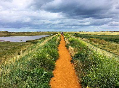footpath leading towards farm thumbnail