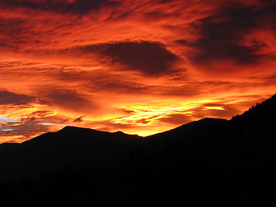 mountain during golden hour thumbnail