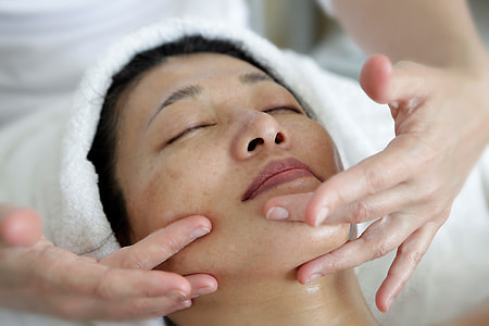 person face massaging woman sleeping thumbnail