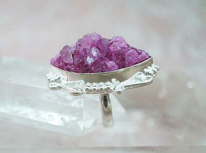 selective focus photography purple stone thumbnail