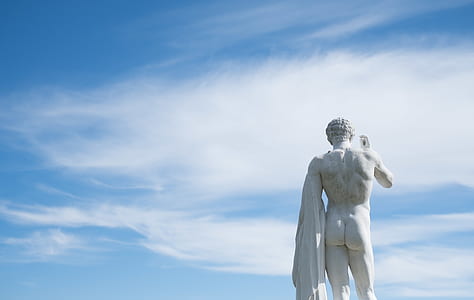 naked statue thumbnail