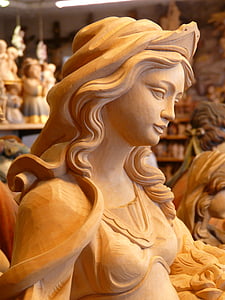 woman figurine thumbnail