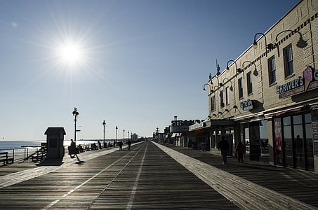 baywalk under sunrise thumbnail