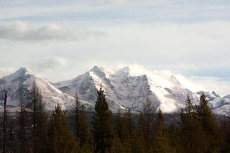 landscape photo of snowy mountain thumbnail