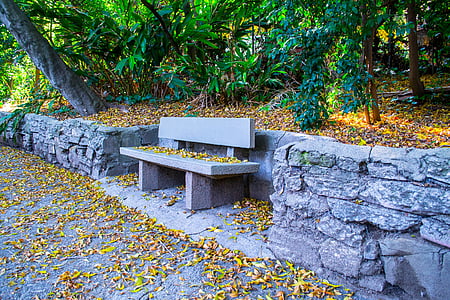 gray bench thumbnail