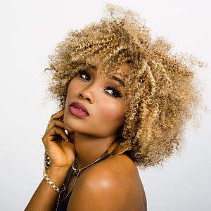 woman portrait photo thumbnail