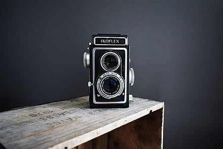 Ikoflex land camera on crate thumbnail