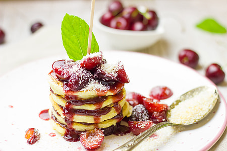 plate of strawberry pancake thumbnail
