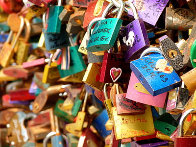 assorted-color padlock lot thumbnail