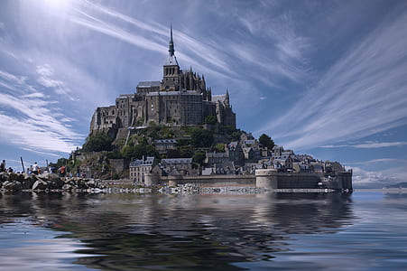 gray concrete castle thumbnail