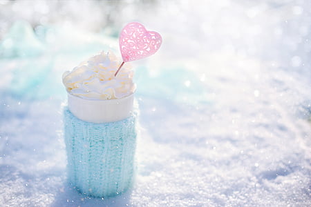 closeup photo of blue jar with white lid thumbnail