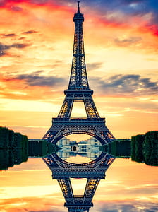mirror view of Eiffel Tower thumbnail