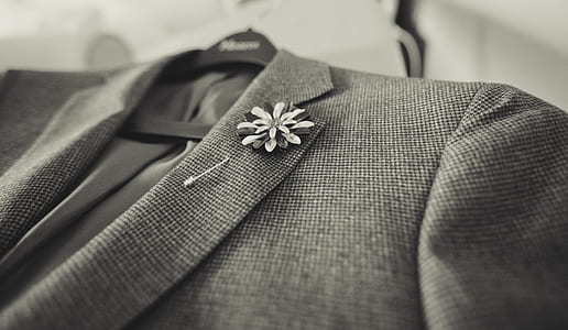 notched lapel suit jacket thumbnail