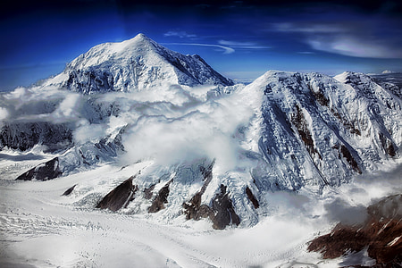 ice capped mountaines thumbnail