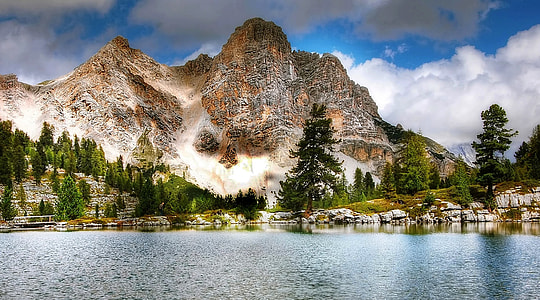brown rocky mountain photo during daytime thumbnail