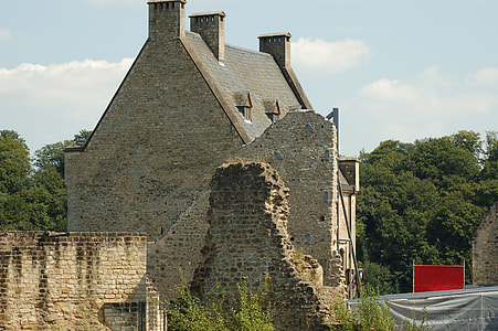 Castle, Ruin thumbnail