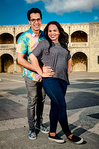 man and woman pictorial thumbnail