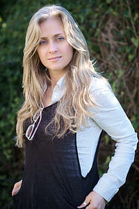 woman wearing black and gray top thumbnail