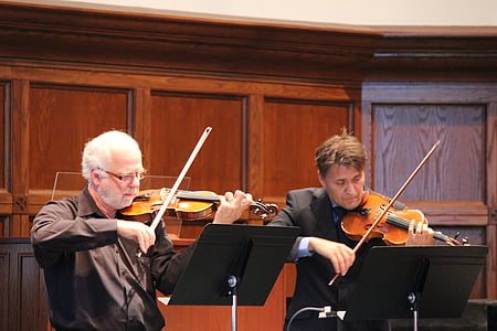 men playing violins thumbnail