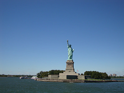 Statue of Liberty, California thumbnail