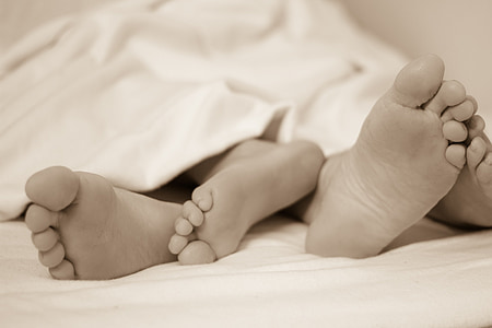 person feets thumbnail