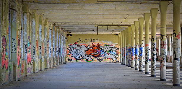 graffiti on wall thumbnail