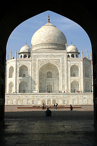 white mosque thumbnail