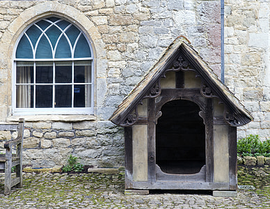 Elaborate Dog'S Kennel thumbnail