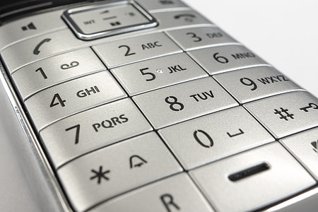 gray candybar phone thumbnail