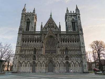 gray cathedral thumbnail