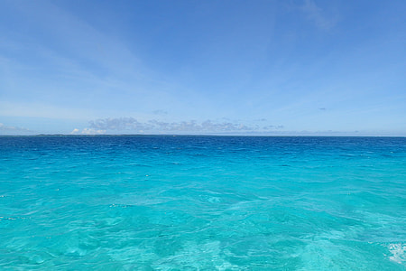 blue      body of water thumbnail