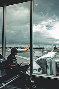man browsing his phone thumbnail