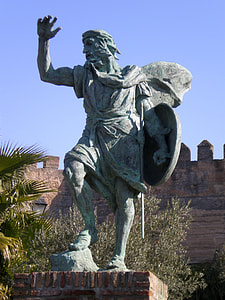 Statue of Ibn Marwan in Badajoz, Spain thumbnail