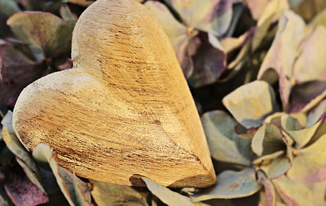 brown wooden heart decor thumbnail