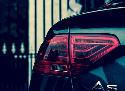 closeup photo of vehicle taillight thumbnail