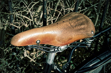 brown leather bicycle saddle thumbnail
